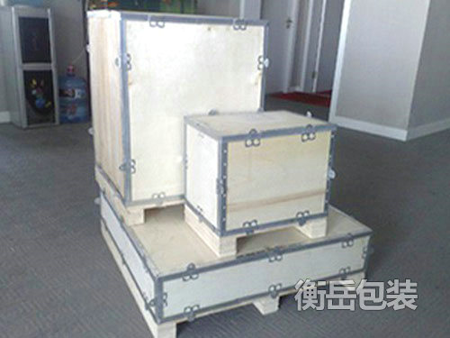 钢边箱