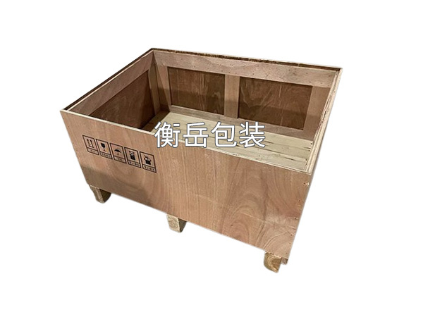木箱